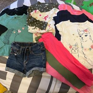 Lot 2T girls clothes Carter’s and Old Navy